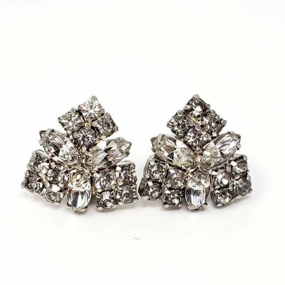 Vintage Jewelry - Vintage Clear Rhinestone Clip On Earrings